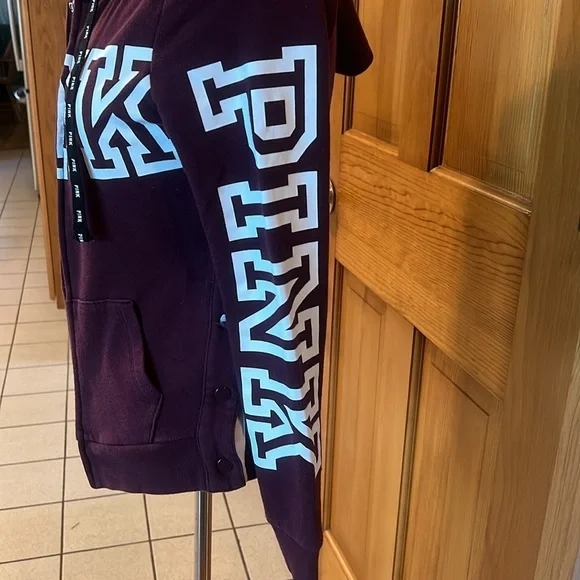 VICTORIAS SECRET PINK / MAROON HOODIE / XS - Picture 2 of 8